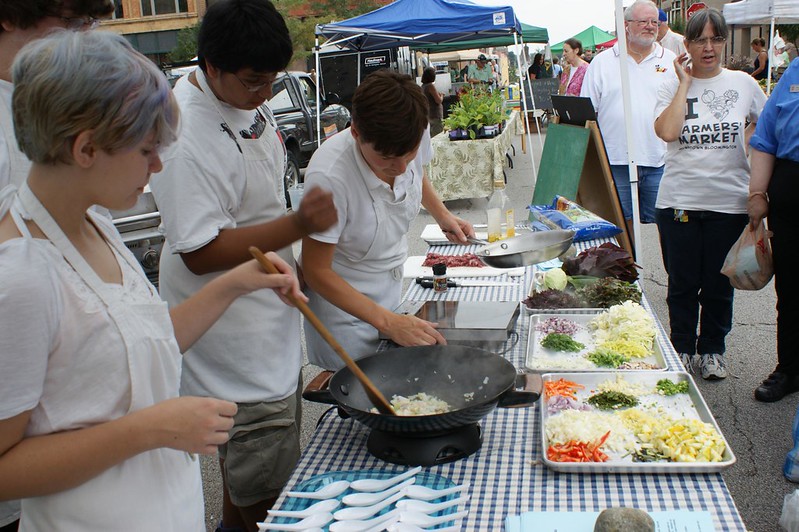 bloomington illinois farmers market