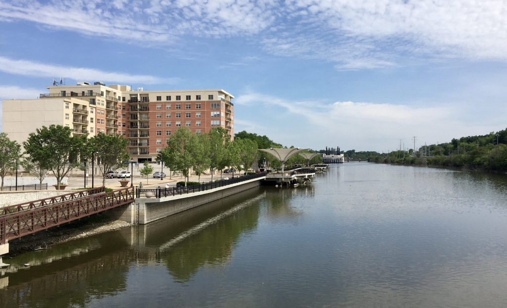 elgin illinois riverfront real estate