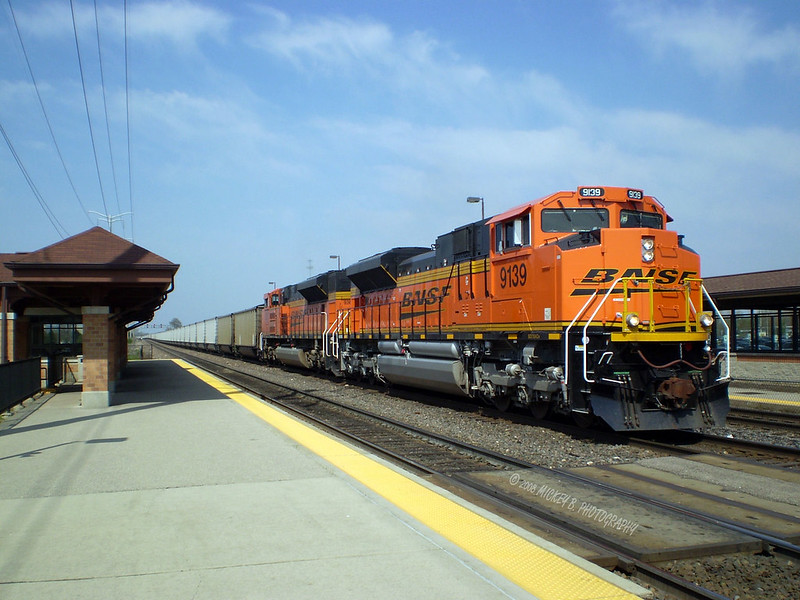 naperville illinois train station